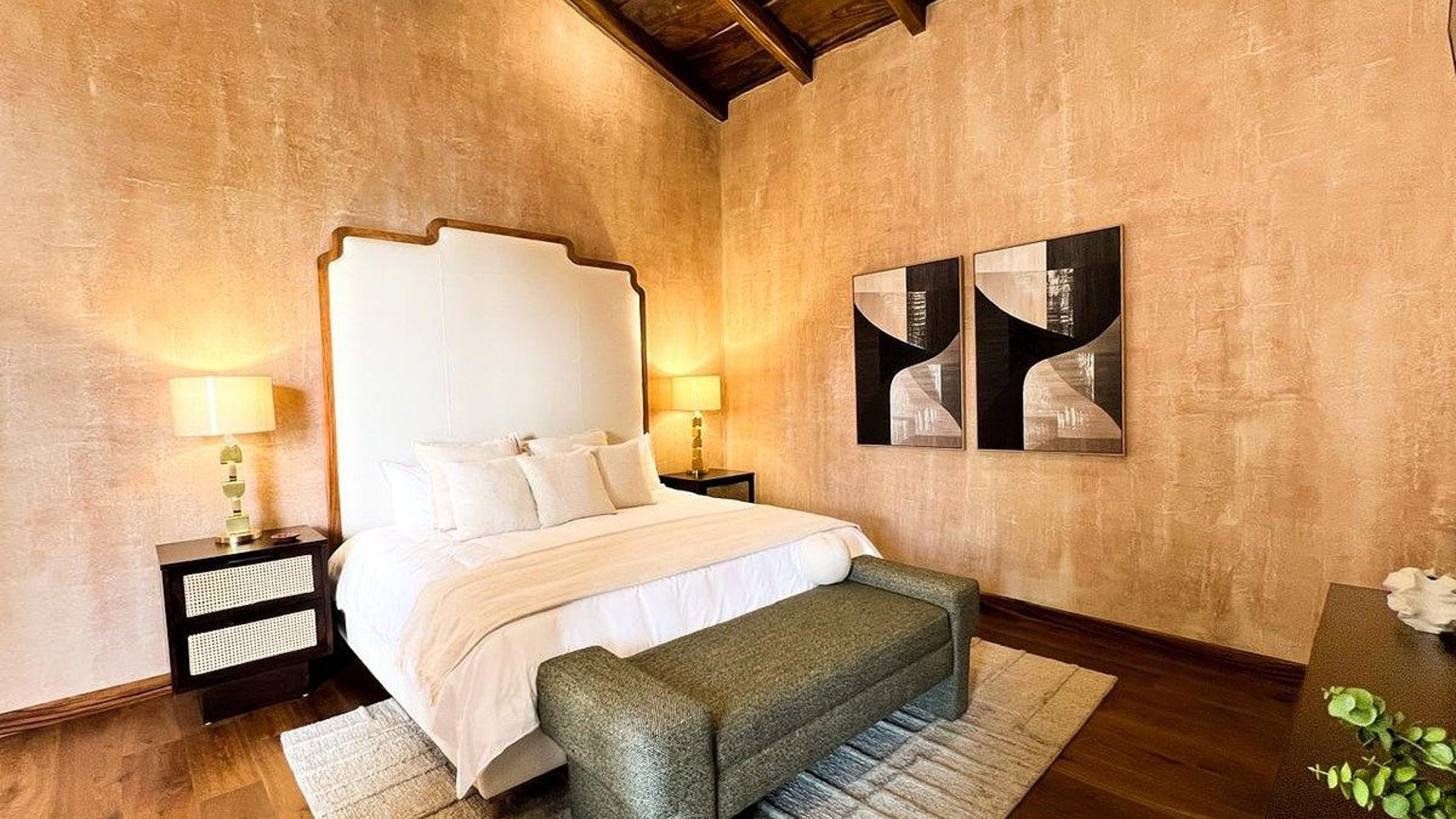 CASA EN VENTA SANTA TERESA DE AVILA ANTIGUA GUATEMALA