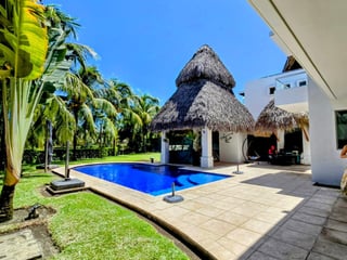 Casa de playa en venta en Pérgolas del Mar, Iztapa - Image 3