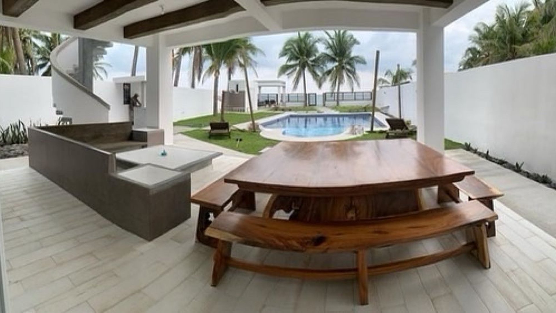 CASA DE PLAYA EN RENTA EN MONTERRICO VILLA 10 - Miniatura 2