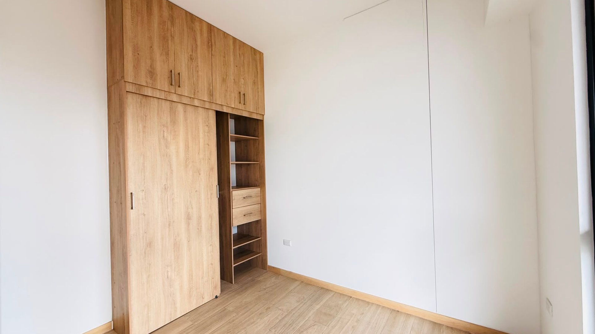 ALQUILER DE CÉNTRICO APARTAMENTO - MERAKI 10, ZONA 10 - Miniatura 7