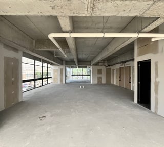 Clinica en Renta, Edificio Renovati Zona 10 (En Obra Gris)