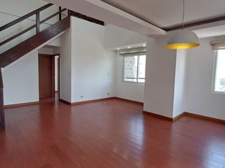 Amplio Apartamento en Venta - Zona 7, Ciudad de Guatemala - 4