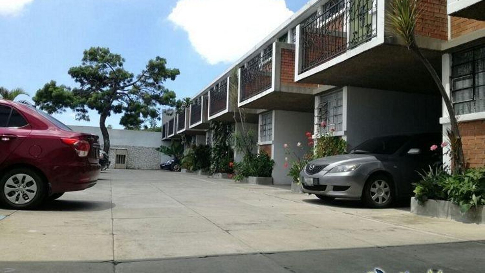 EDIFICIO RESIDENCIAL EN VENTA CALZADA ROOSEVELT MIXCO - Miniatura 5
