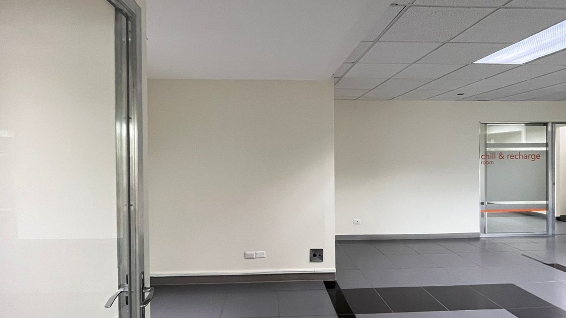 Oficina en Alquiler / Venta en Europlaza, zona 14 Guatemala - Miniatura 8