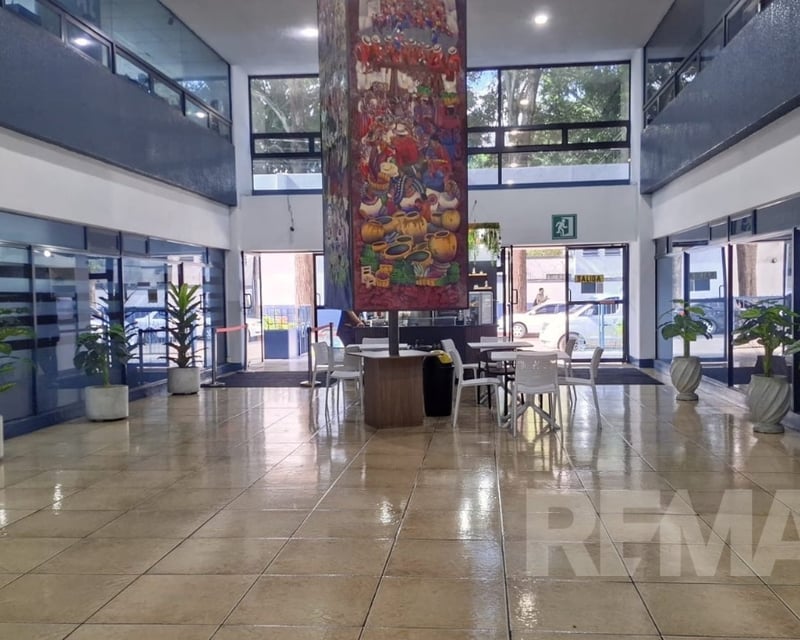5 oficinas en venta en Edificio Torre Azul, zona 9
