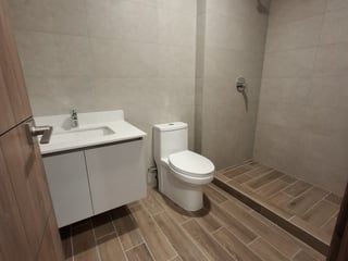 Apartamento en Renta de 1 Habitación en Parque 14 - 4