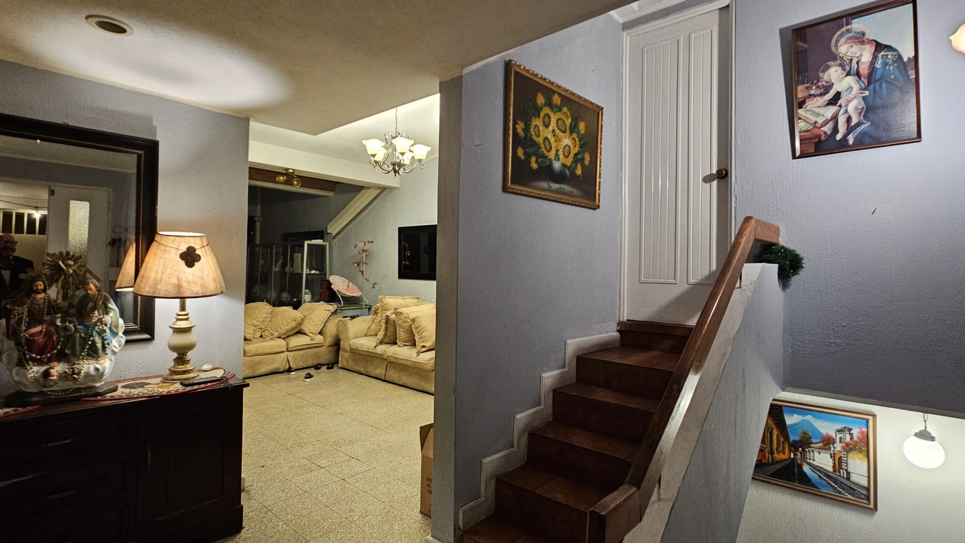 Exclusiva Casa En Venta En Residenciales El Bosque Zona 12 - Miniatura 4