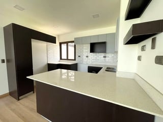 Townhouse en Venta en Altos de Vista Hermosa, zona 15 - 4