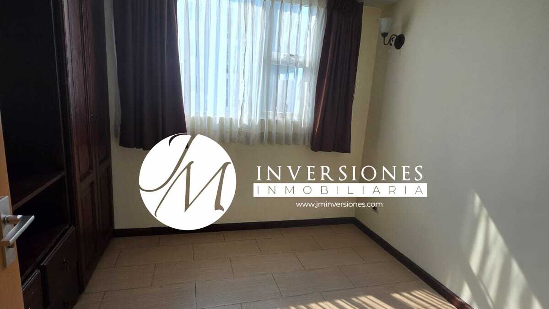 Apartamento en Venta Con Linea Blanca en zona 14 - Miniatura 4