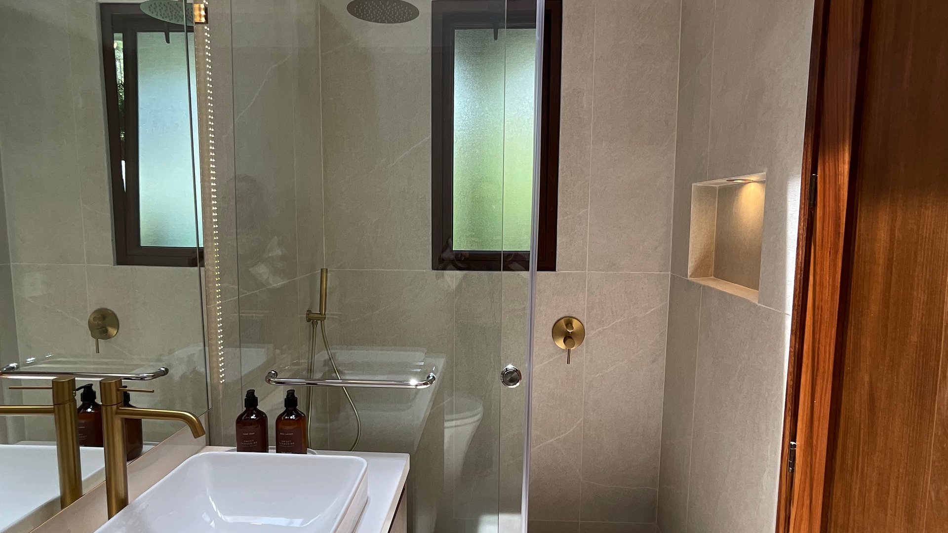 CASA EN VENTA EN EXCLUSIVO CONDOMINIO AL INGRESO DE ANTIGUA G - Miniatura 23