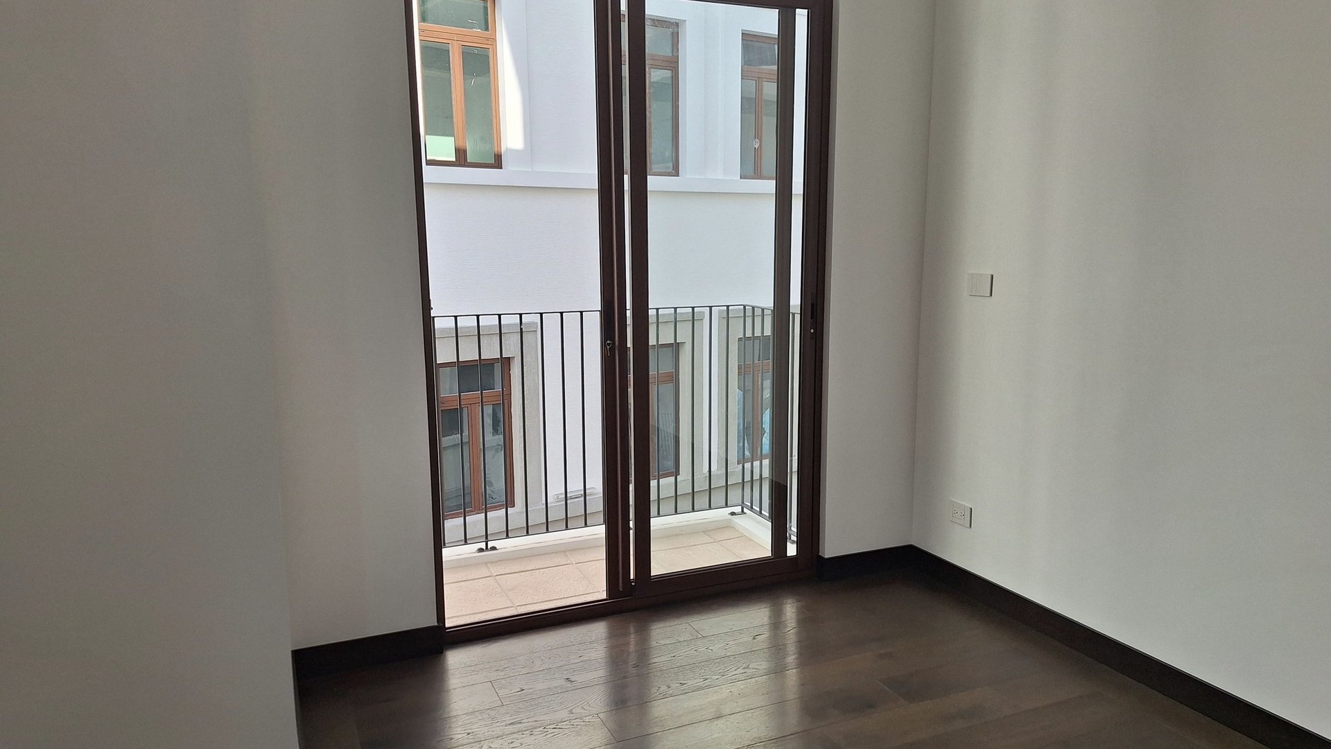 Vendo / Alquilo apartamento de lujo Ciudad Cayala, zona 16 /D - Miniatura 5