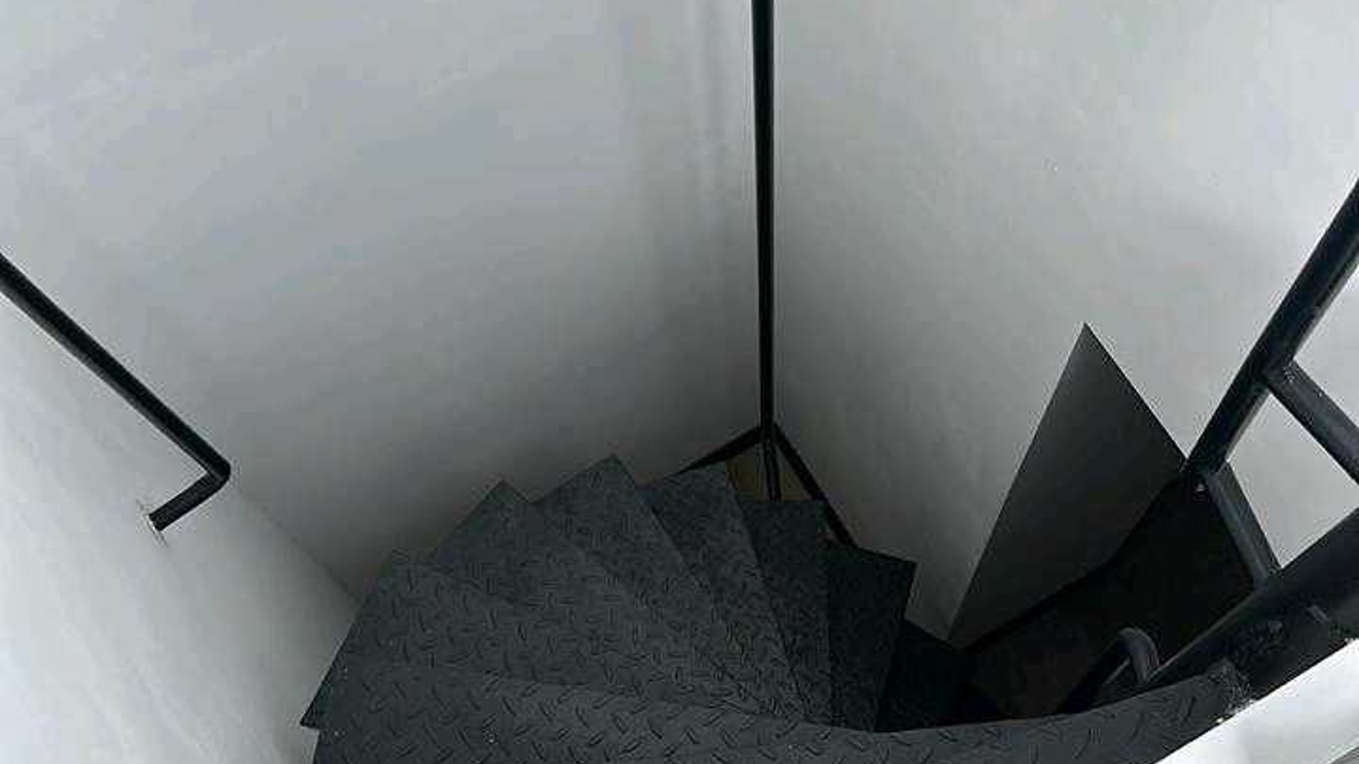 APARTAMENTO EN VENTA PARA INVERSIONISTA ???? Edificio Senseti, zona 10 - Miniatura 11