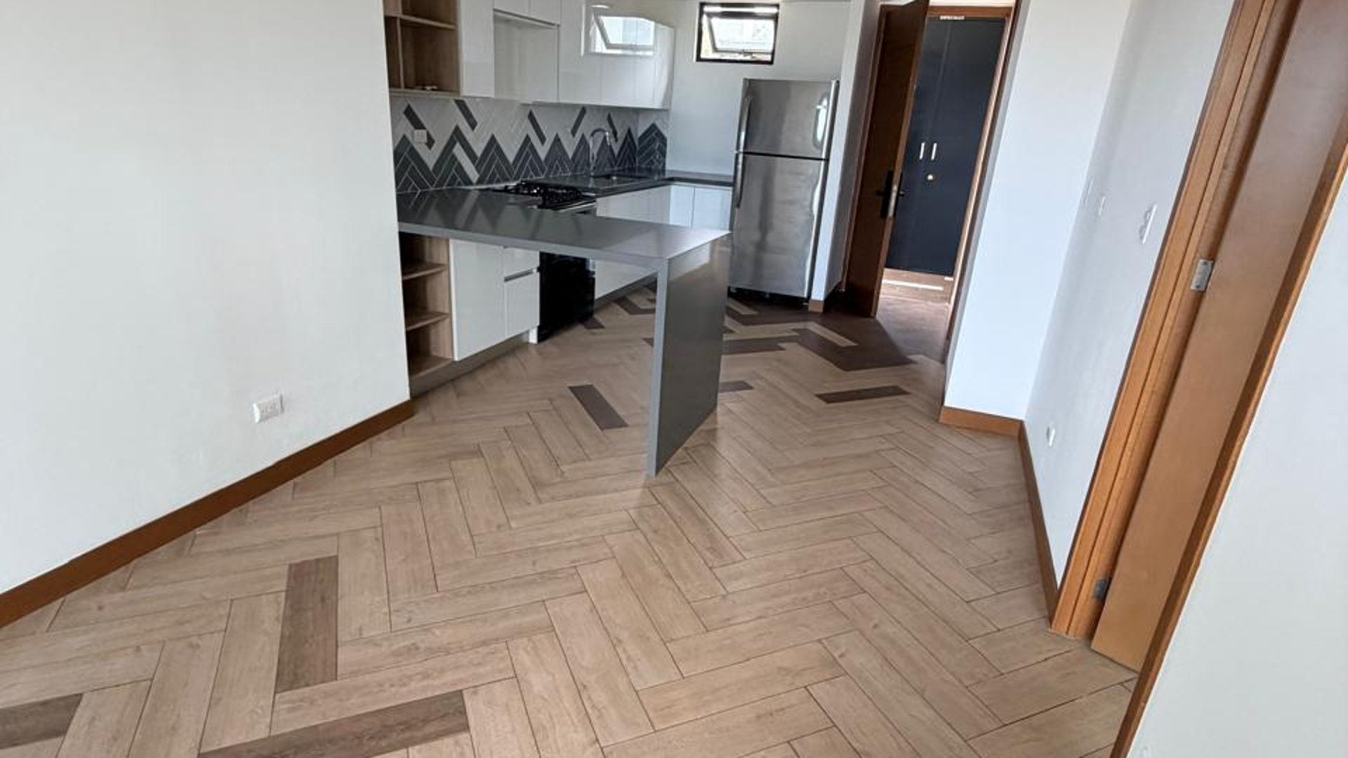 Renta de apartamento con gimnasio - 2 habitaciones en zona 16 Ref-5766