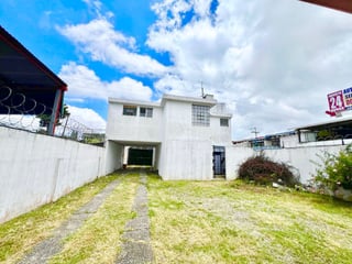 Propiedad con 2 Casas Venta Carretera a San Jose Pinula - 4