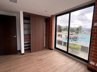 APARTAMENTO CON JARDÍN - Image 10