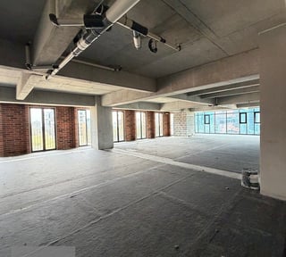 Oficinas en venta Zona 10 Guatemala con parqueos y bodegas - Miniatura 8