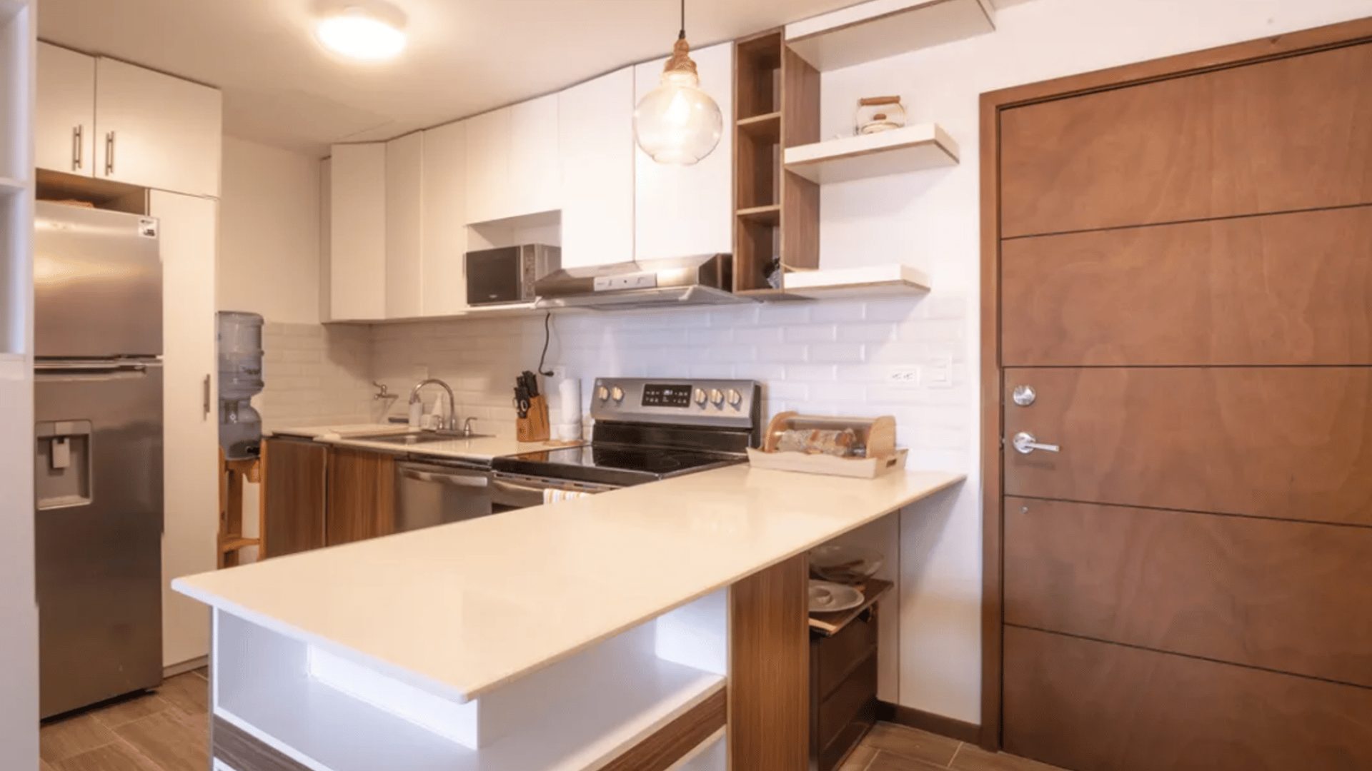 Apartamento en venta de 1 habitacion en nivel medio en Z14 Ref-5367