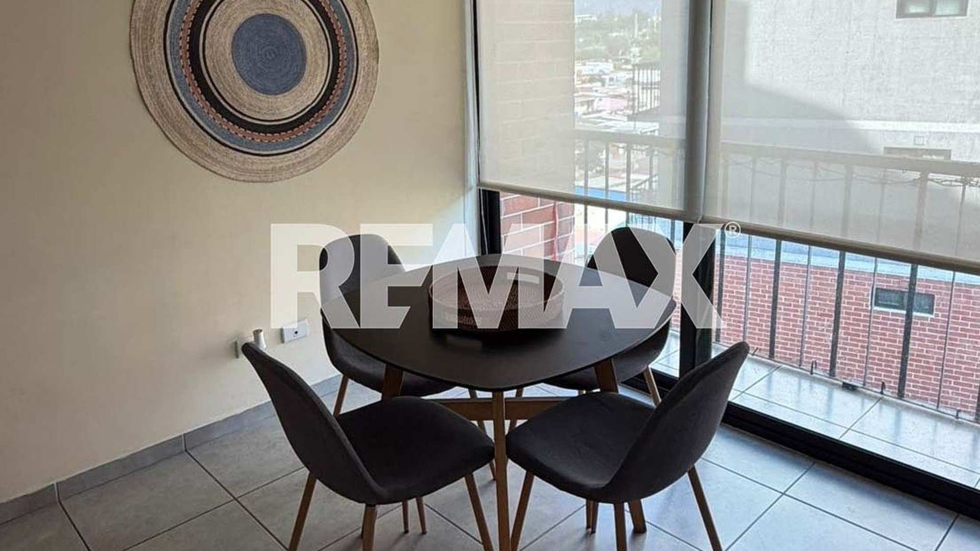 Apartamento Renta | Zona 11 | Edificio Mariscal - Miniatura 2