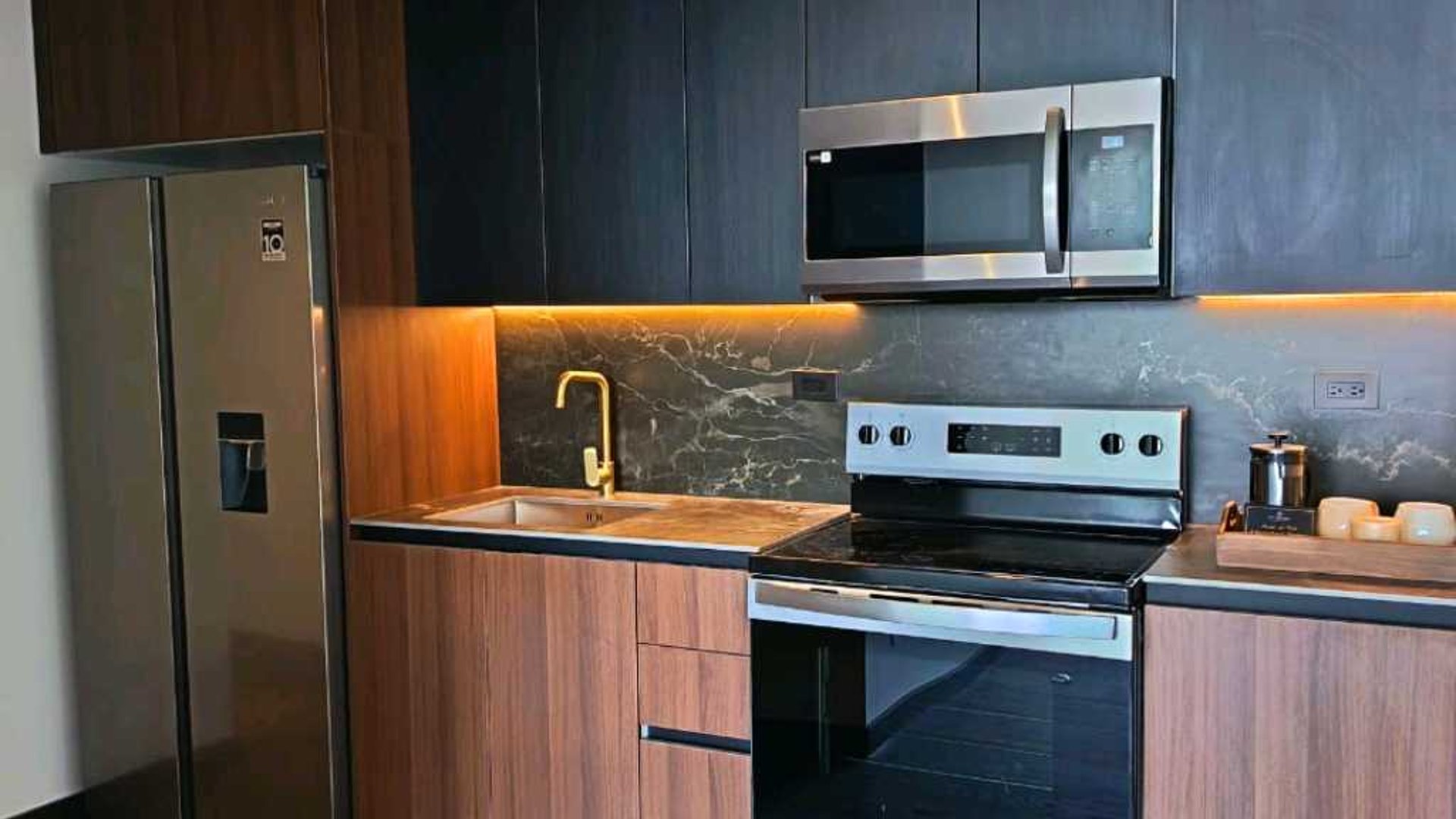 APARTAMENTO EN RENTA – ATHARA, ZONA 10 - Miniatura 2