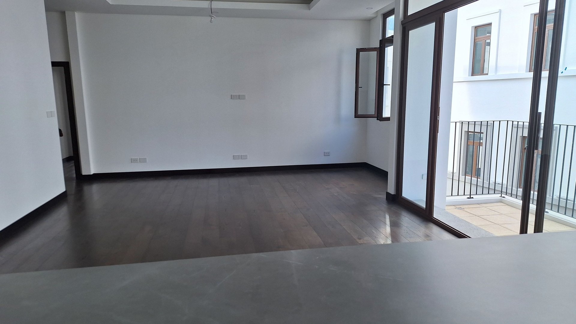 Vendo / Alquilo apartamento de lujo Ciudad Cayala, zona 16 /D - Miniatura 2