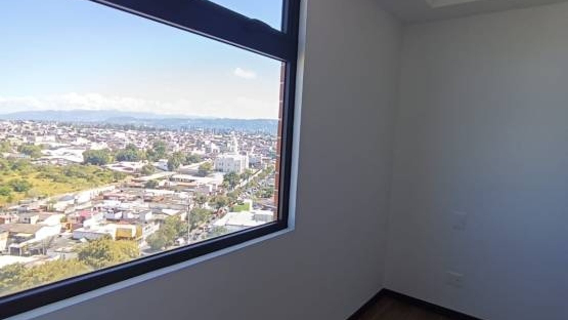 Apartamento en Venta, Zona 11 (V9968) - Miniatura 4