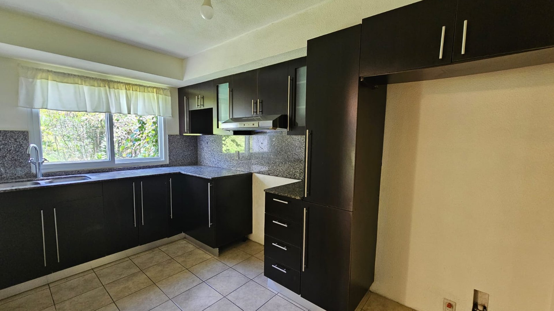 VENTA Casa Residenciales Fontana I Km. 25.5 Fraijanes - Miniatura 4