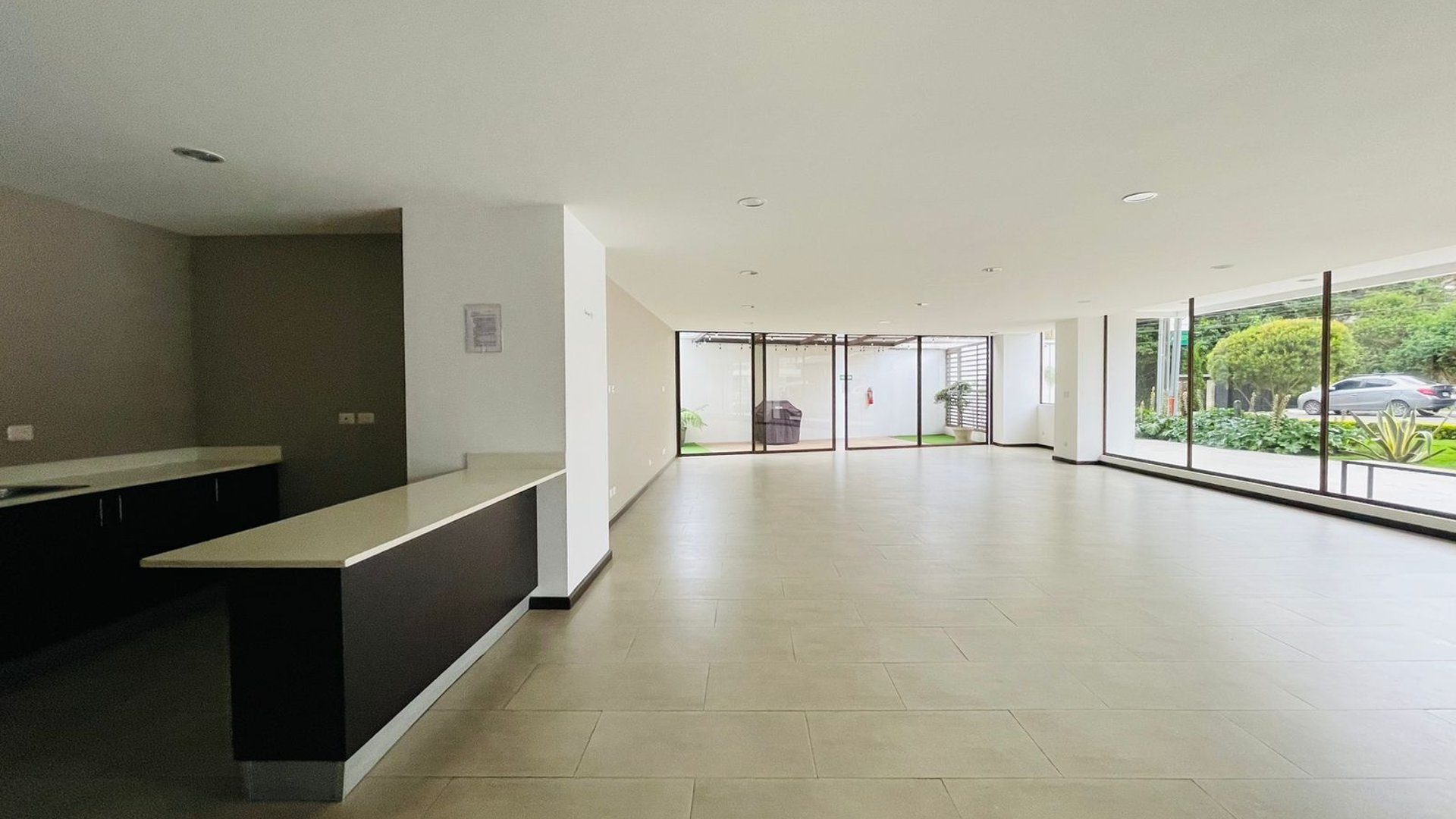 VENTA DE MODERNO APARTAMENTO - ALBERO 15, VH2 ZONA 15 - Miniatura 15