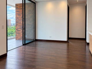 APARTAMENTO EN ALQUILER 📍 Edificio Echo, Zona 14 - 2