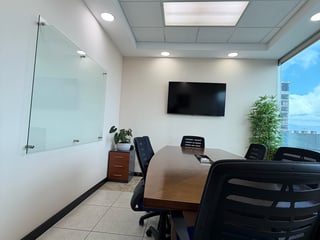 Oficina en Venta y Renta en Zona Pradera Guatemala, zona 10 - 4