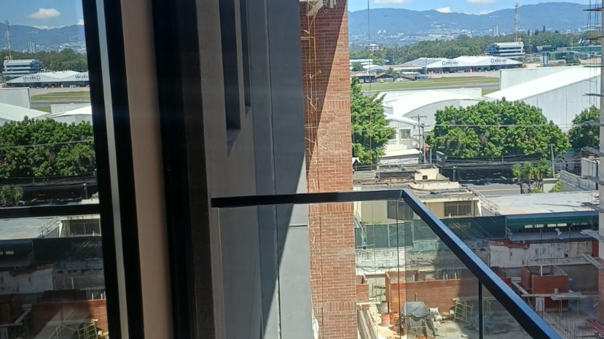 Apartamento en Renta zona 13 / Essenza - Miniatura 8