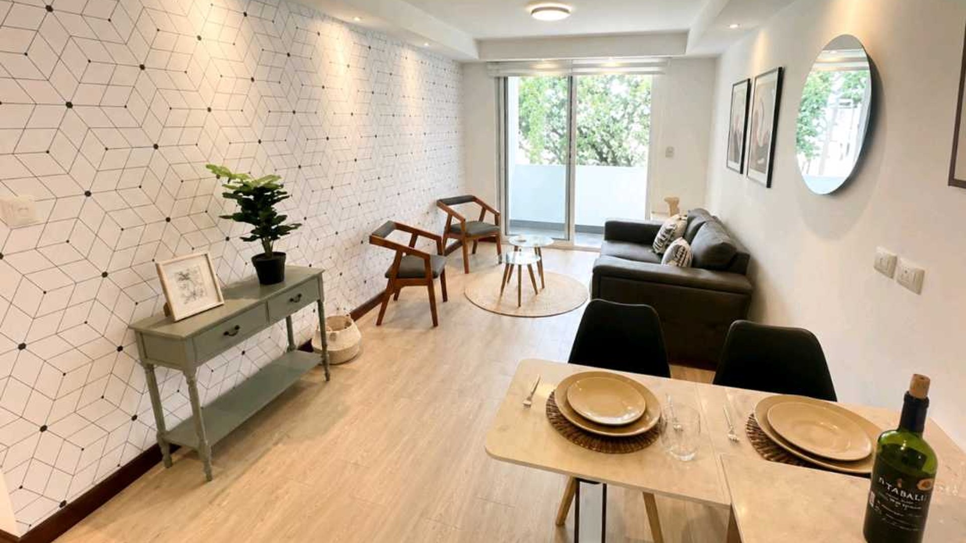 APARTAMENTO AMUEBLADO EN ALQUILER ???? Edificio Badú , Zona 16 - Miniatura 3