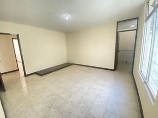 Casa para Oficina en Alquiler Zona 11 - 4