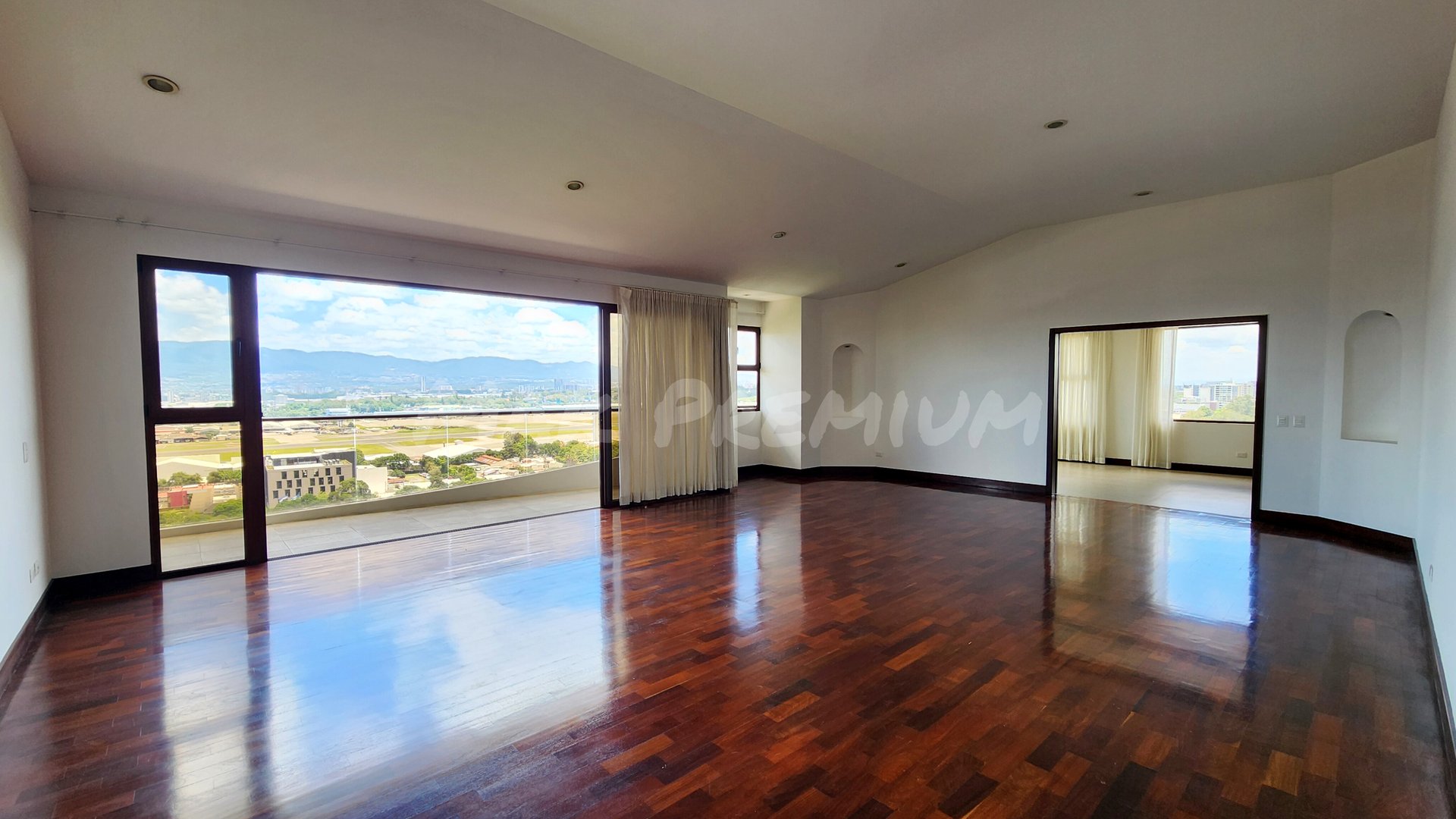 Venta San Patricio 2 z14 Penthouse con increíble vista - Image 1