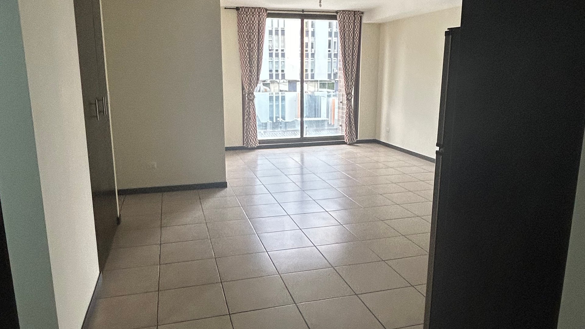 Amplio y céntrico apartamento en venta