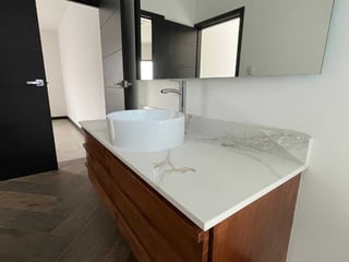 CASA EN VENTA EN LAS FUENTES ZONA 16 - Image 14