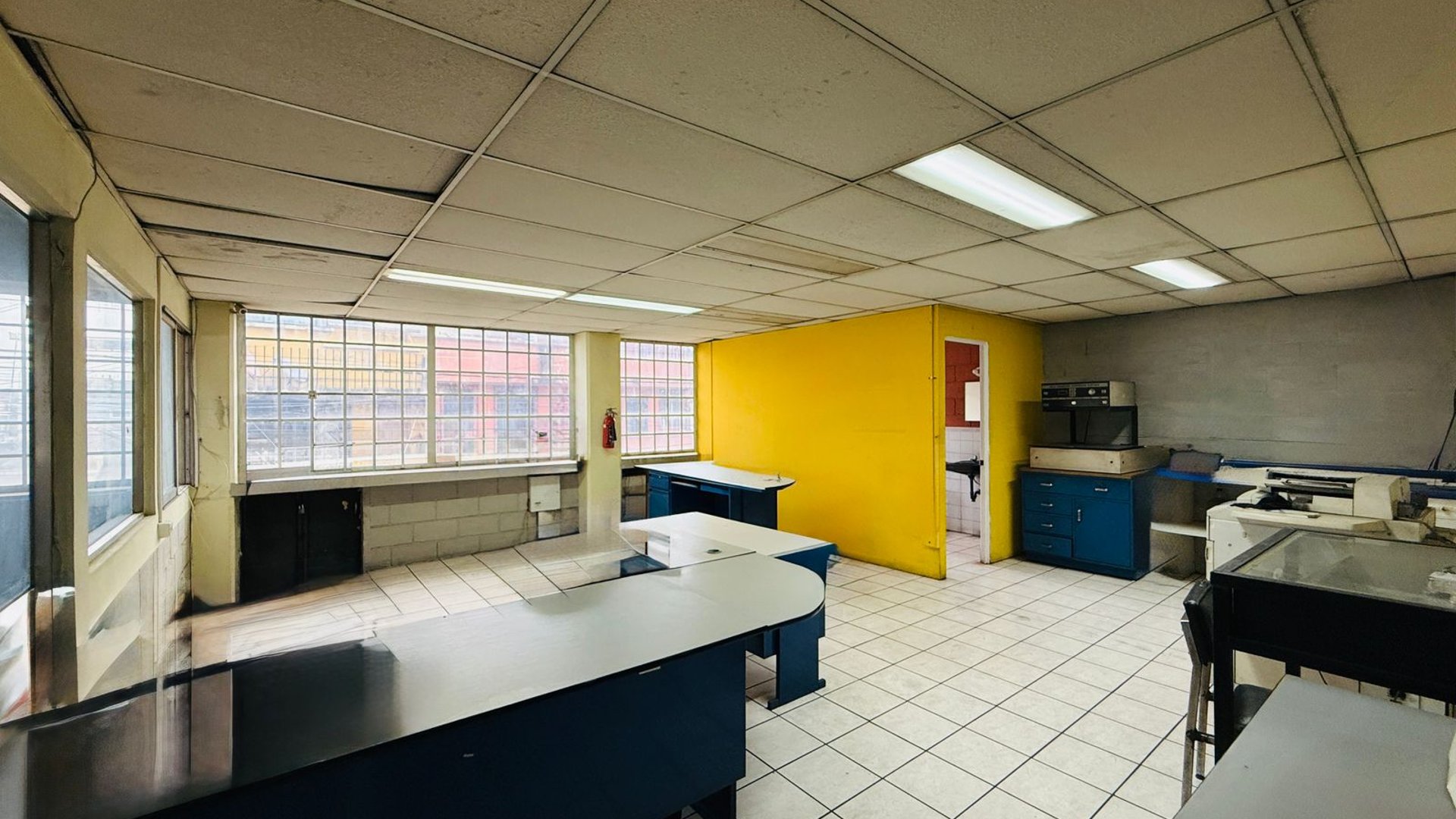 Venta de Bodega en Excelente Ubicación - Zona 01 - Miniatura 11