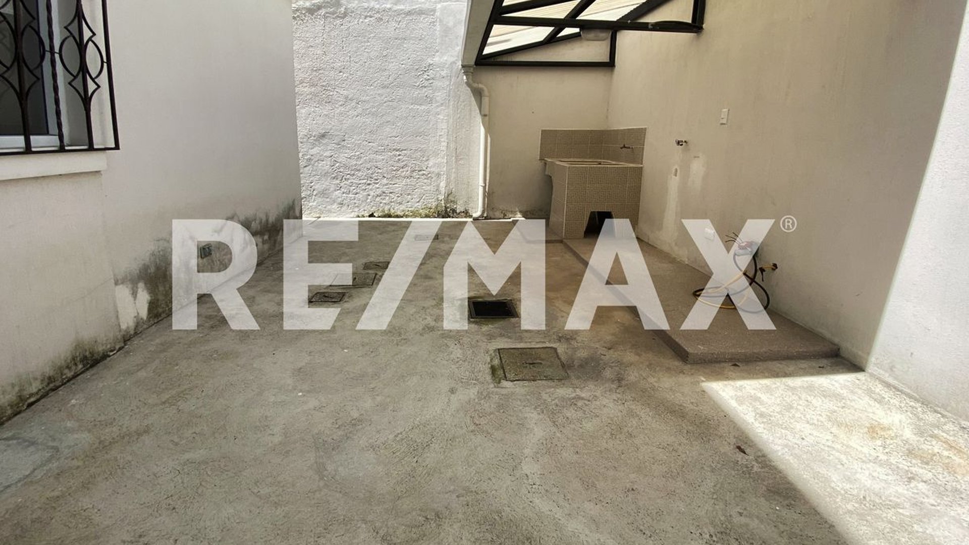 Apartamento Renta | Zona 16 | Residenciales San Carlos - Miniatura 14