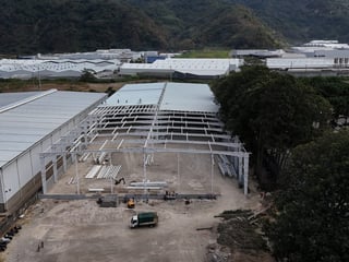 Warehouse for Rent in Palin: 7,732m², 4 Loading Docks | $55,283.80 - 3