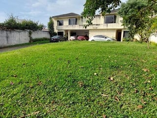 🏗️ Venta de Propiedad VH2 en Zona 15 – Ideal para Desarrollo - Image 1