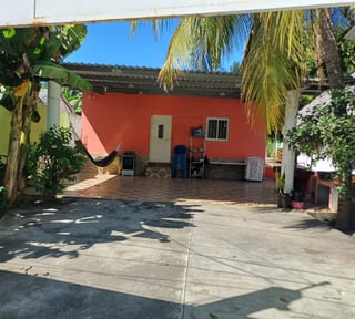 Linda casa a 15 minutos del puerto