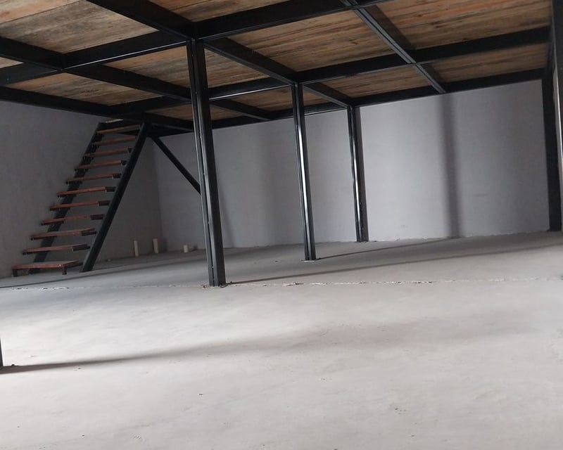 OFIBODEGA EN RENTA ZONA 12
