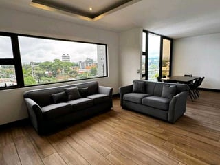 APARTAMENTO EN ALQUILER📍 Edificio Vivalt, Zona 10
Una propiedad única - Image 2