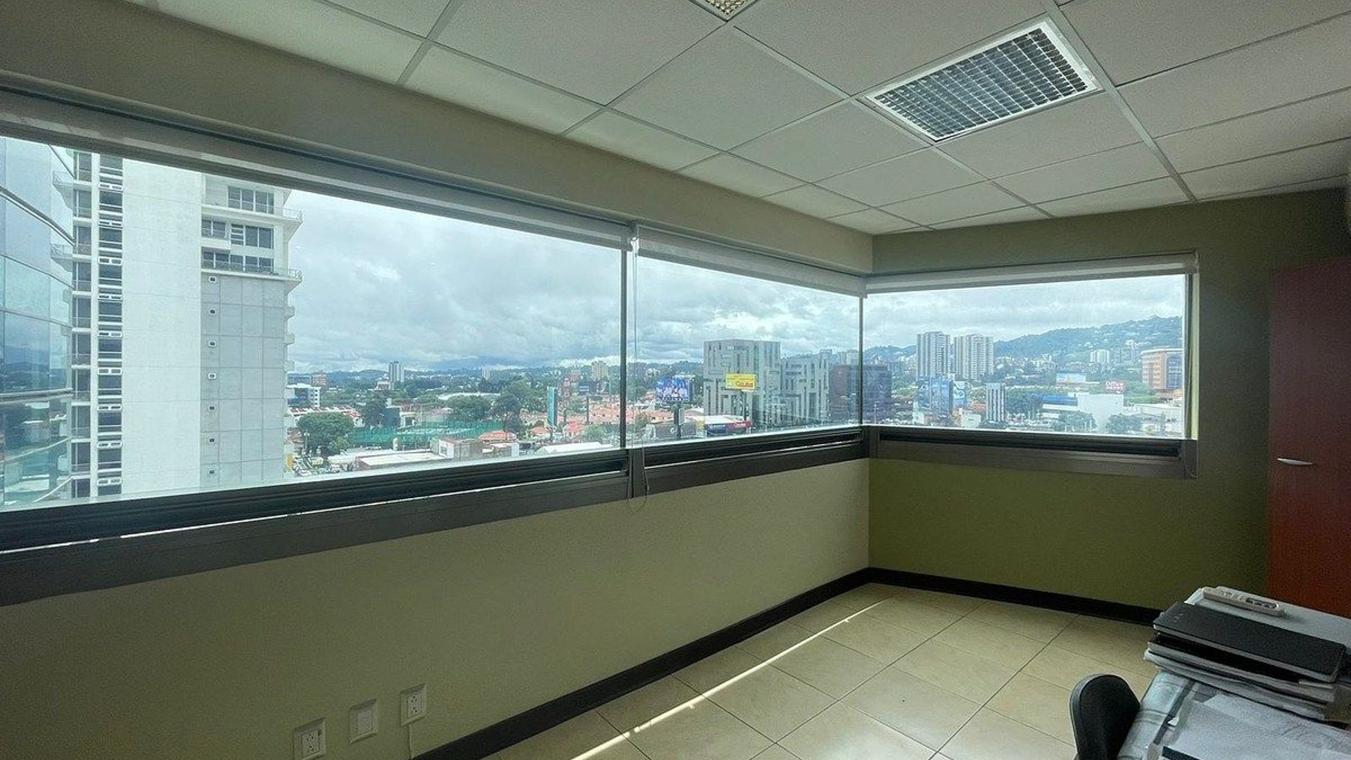 Oficina en Venta  TORINO 1– Nivel Medio Alto | Zona Corporativa