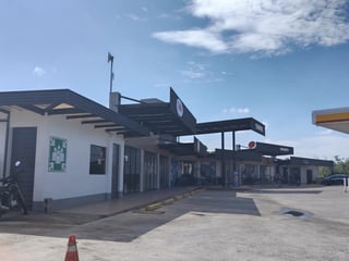 Locales en renta Plaza Arecas Km.80.1 Autopista Puerto - Image 6