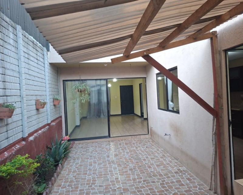 CASA EN ALQUILER EN SAN JOSE PINULA - MONTECRISTO