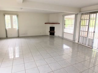 En venta Casa para vivienda o negocio cercana San Lucas - 2