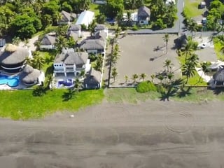 VENTA DE AMPLIO TERRENO 4,400vr2 - MONTERRICO  - 3