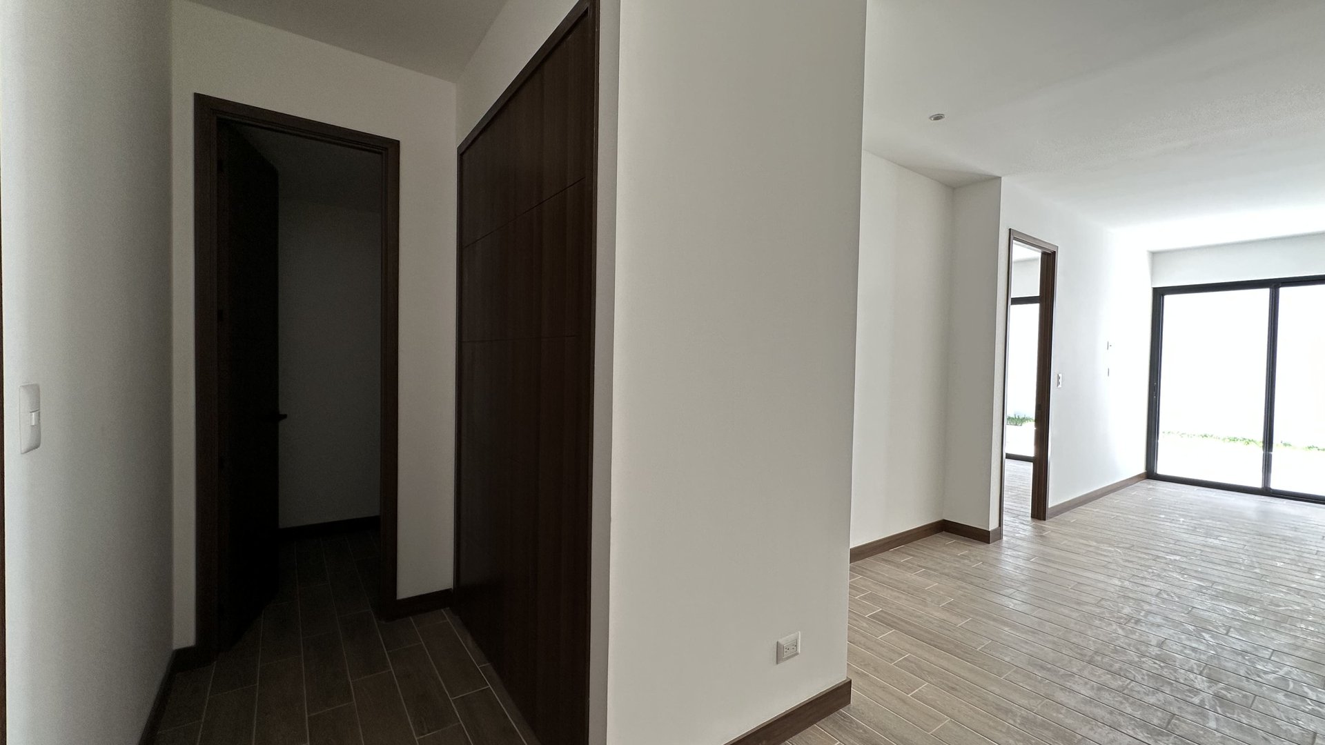 Apartamento en Alquiler Edificio Vila Catorce, zona 14 Guatemala - Miniatura 2