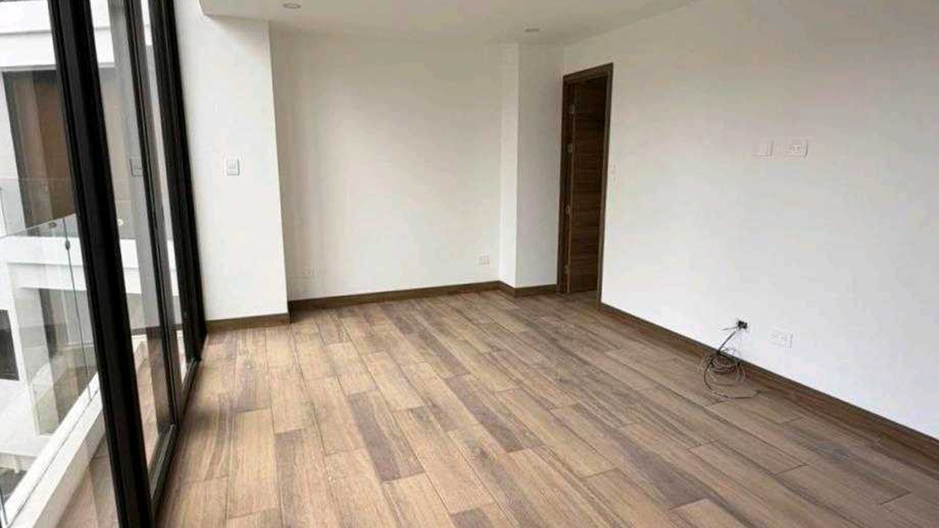 APARTAMENTO EN VENTA ???? Edificio Privé, Zona 15 VH1 - Miniatura 4