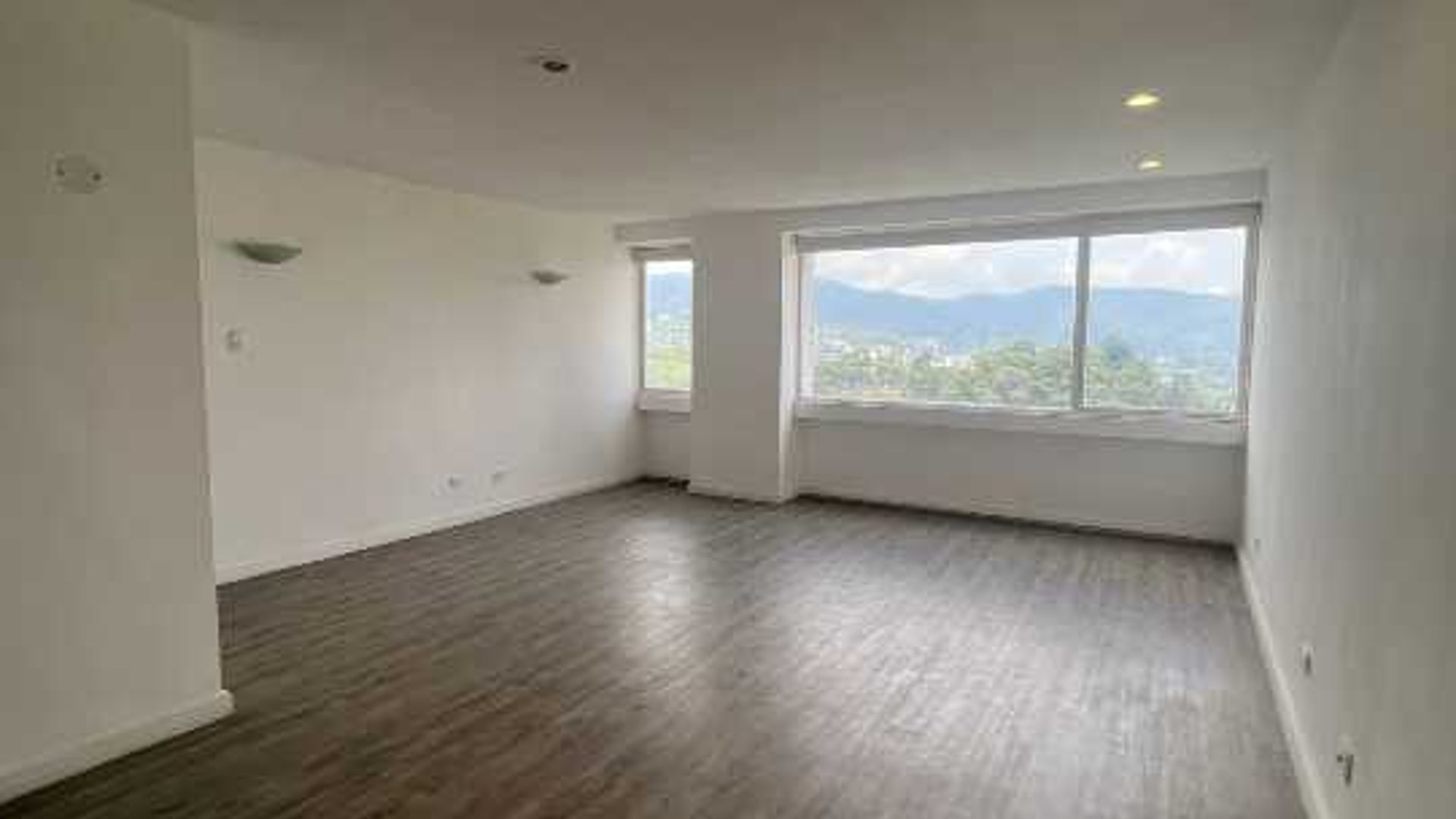 Vendo Lindo y Amplio Penthouse Edificio Antiguo zona 14 - Miniatura 13